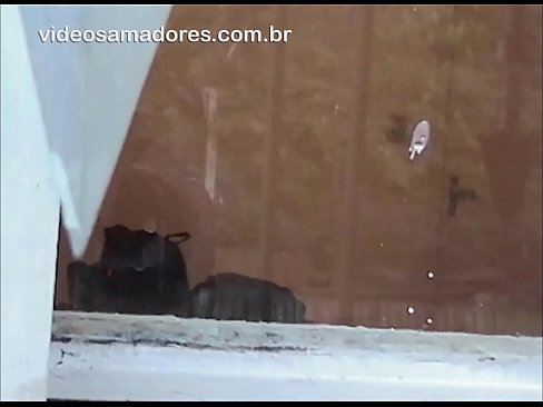 ❤️ Зухвалий чоловік дивиться на свою дівчину з іншим хлопцем, записуючи трах відео, не турбуючи пару ☑ Порно-відео на порно uk.eggporncomics.ru ️❤